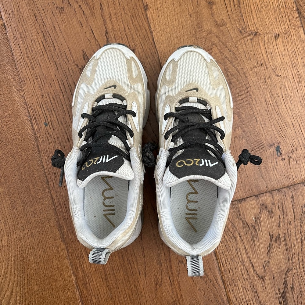 Nike Air max 270 sz 6 US